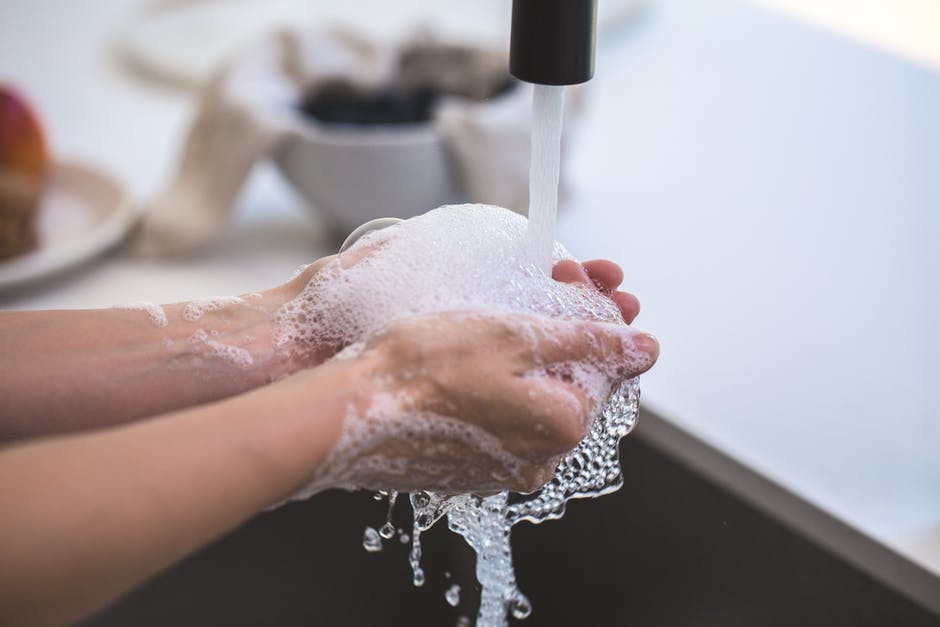to wash; to cleanse; to rinse — 洗う