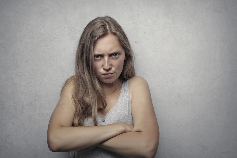 complaint; grumbling; objection — 文句